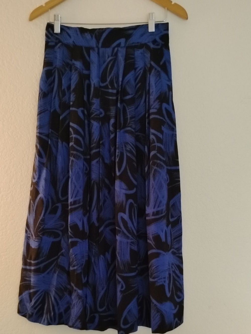 Vintage Blue & Black Abstract Floral Printed Midi Skirt
